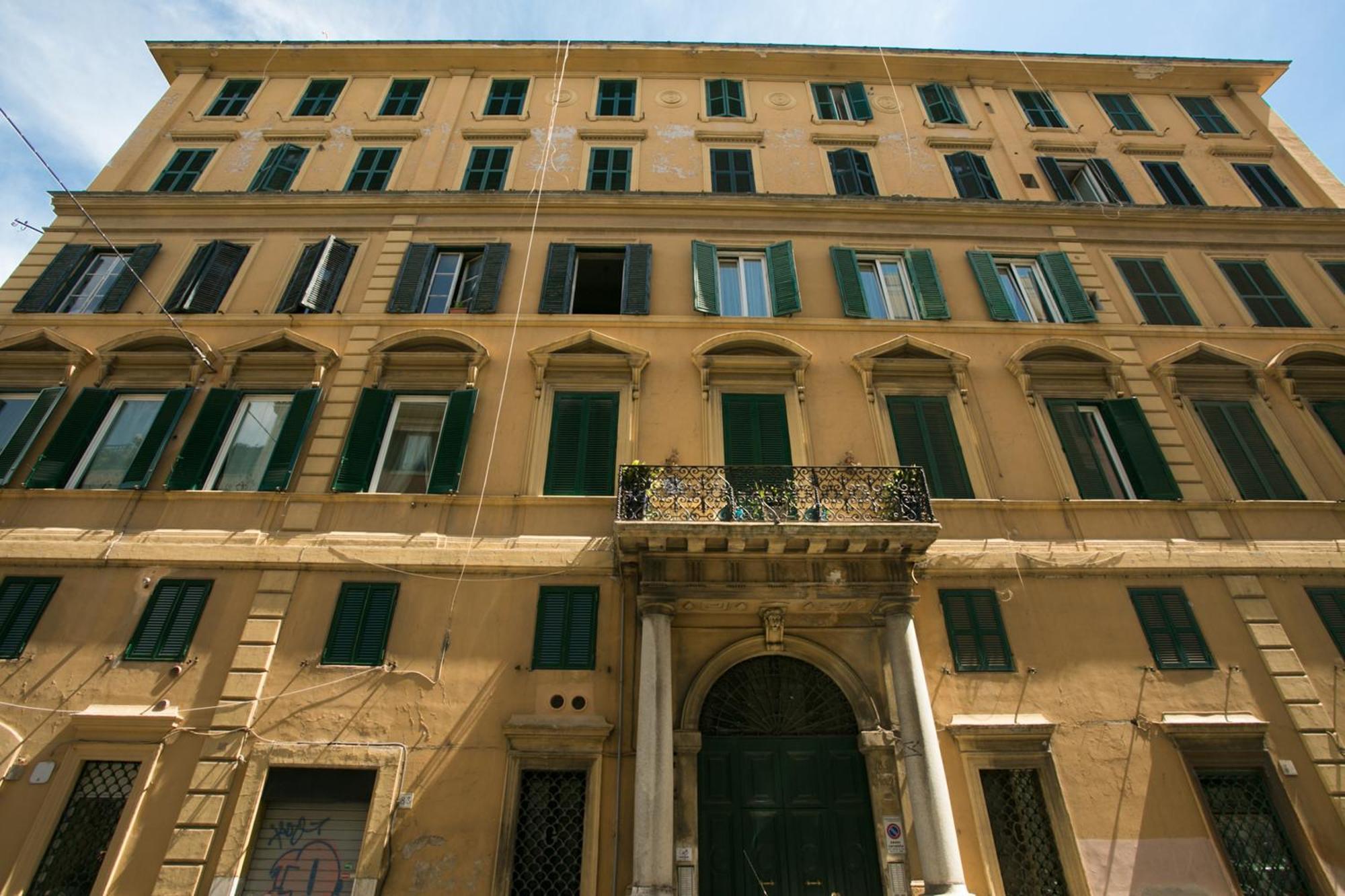 Colosseo Apartments And Rooms - Rome City Centre, Rome